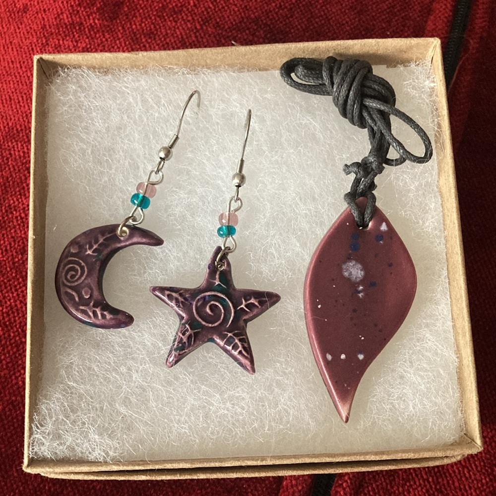NWOT - Old San Juan Puerto Rican Handmade Ceramic Pendant & Celestial Earrings